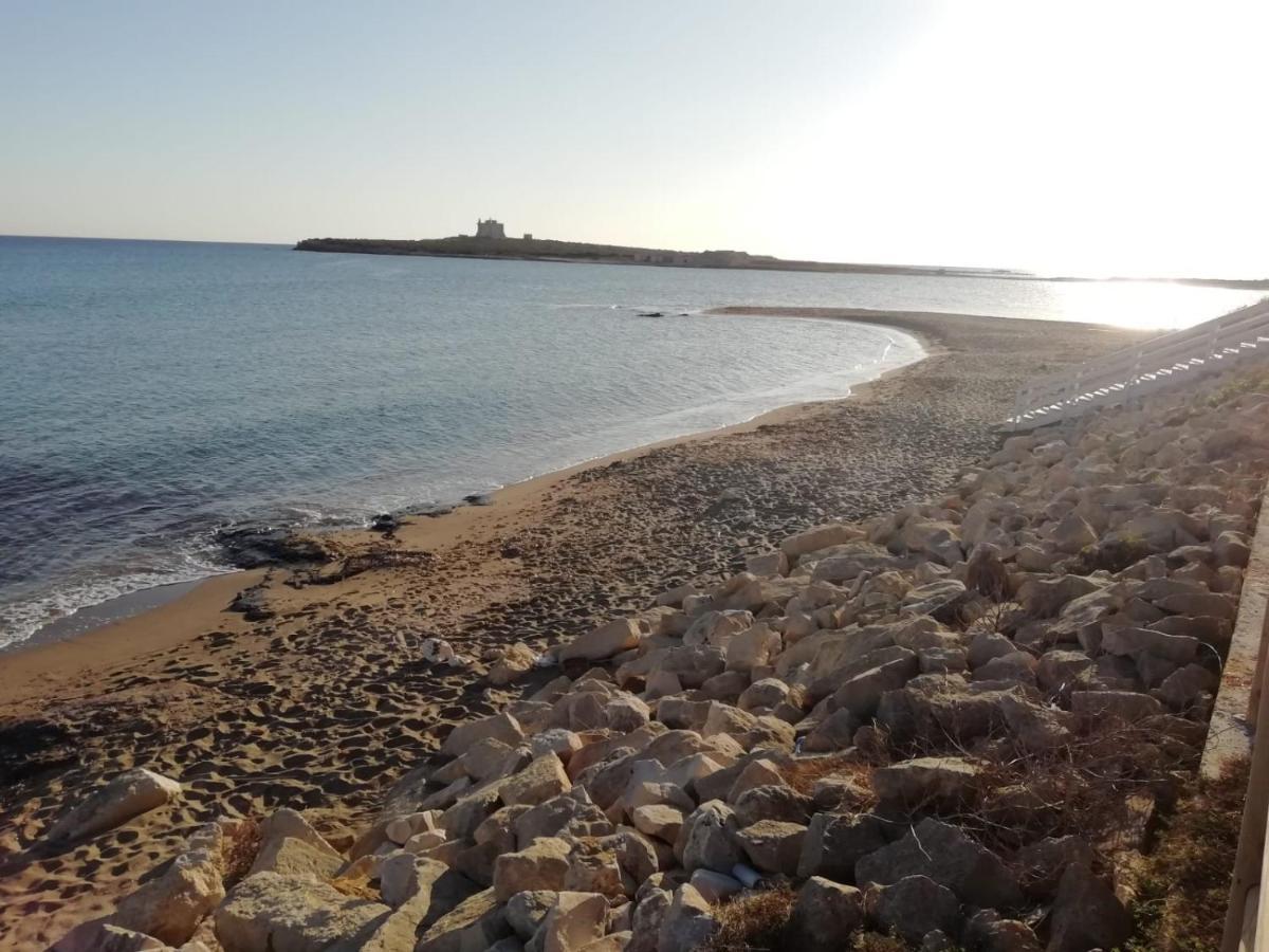 La Trinacria Di Capo Passero Portopalo Di Capo Passero Kültér fotó